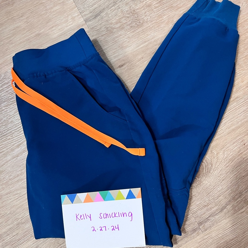 Figs Zamora scrub pants